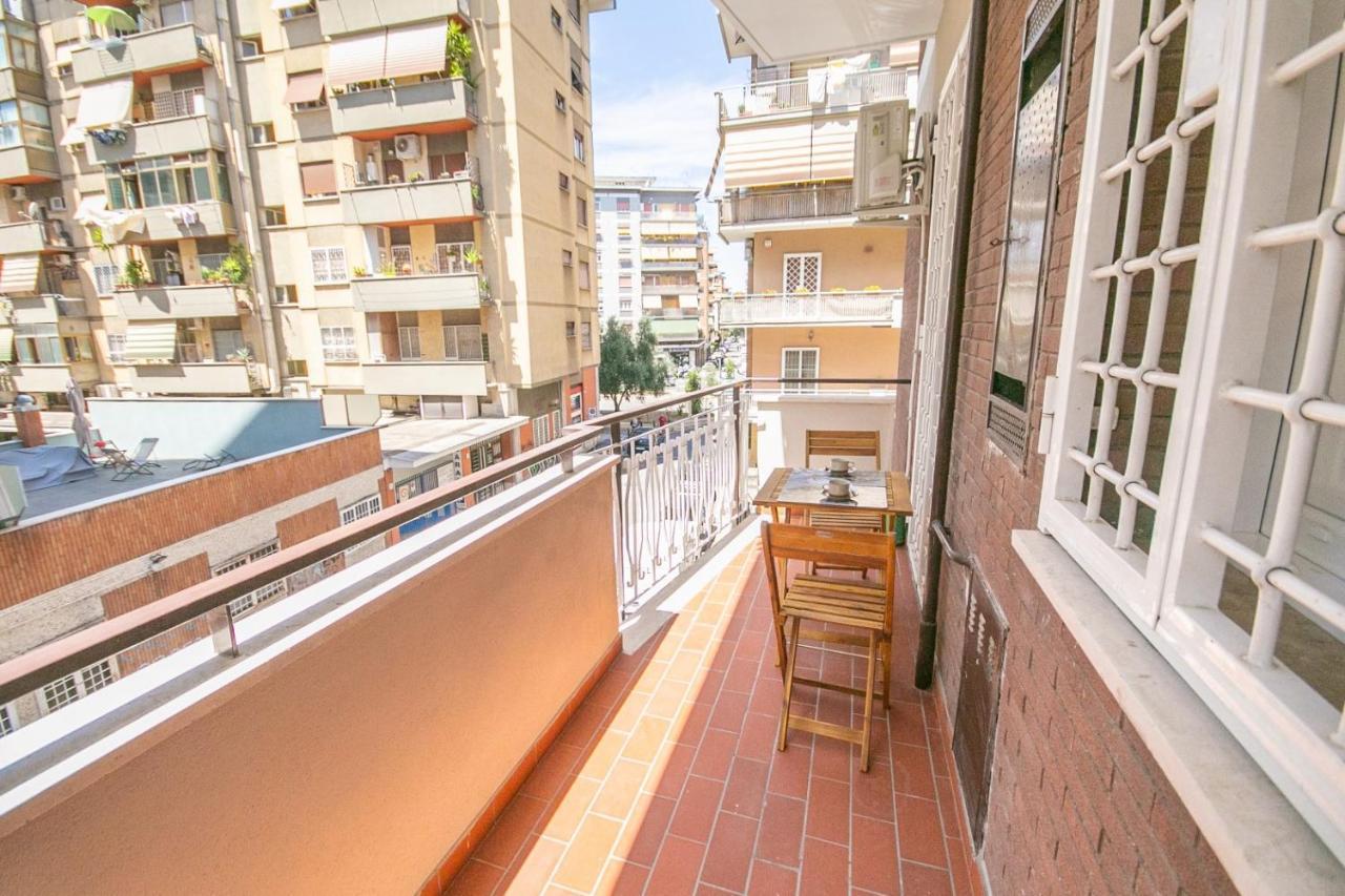 Vacanze Romane Apartment Exteriör bild